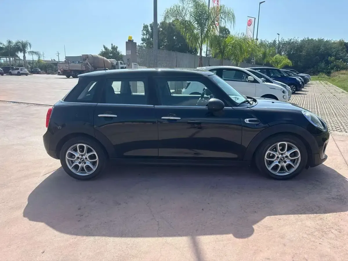 Usata Mini One D 95 CV (69 kW) 2018 Nero Utilitaria