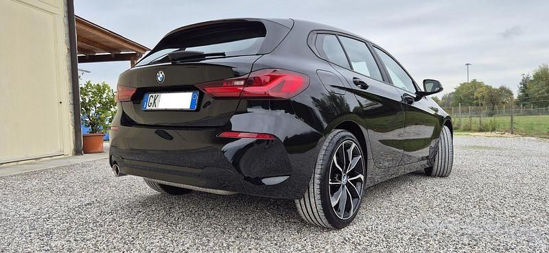 Usata BMW 116 Efficient Dynamics 2021 Nero Utilitaria