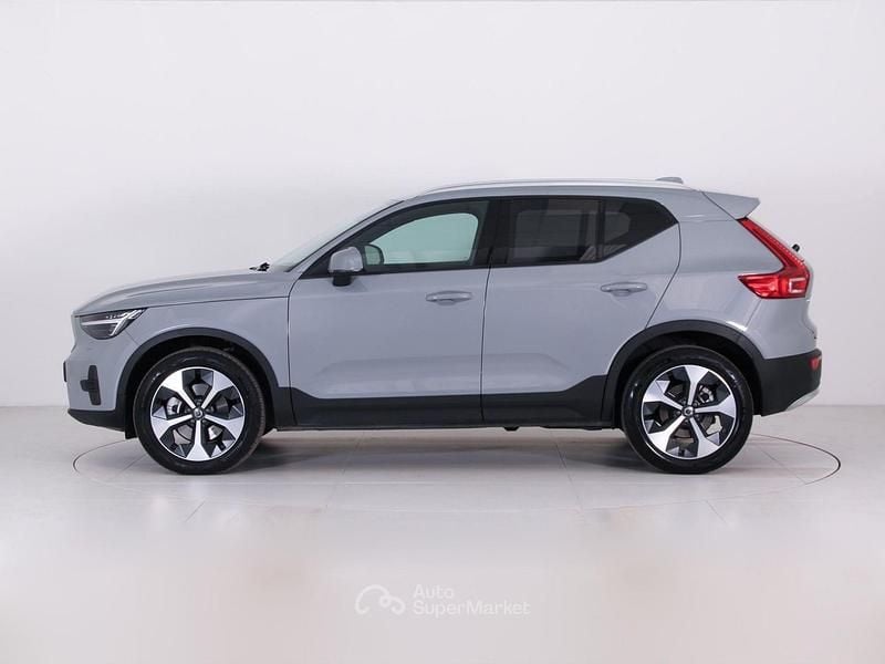 Usata Volvo XC40 Core 163 CV (119 kW) 2025 Grigio SUV