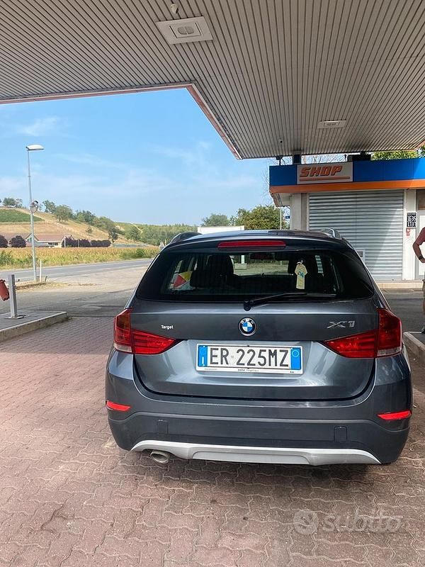 Begagnad BMW X1 143 HK (105 kW) 2013 Grå SUV