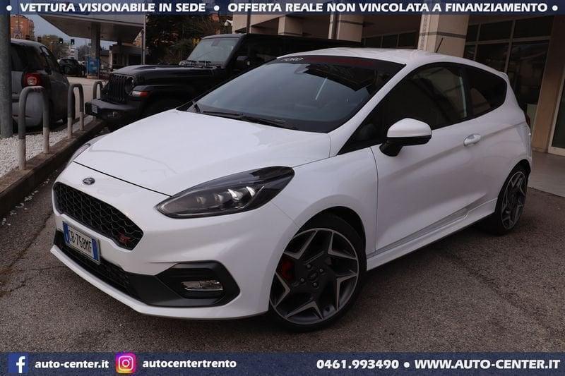 Usato 2020 Ford Fiesta 1.5 Benzin 200 CV (23.500 €)