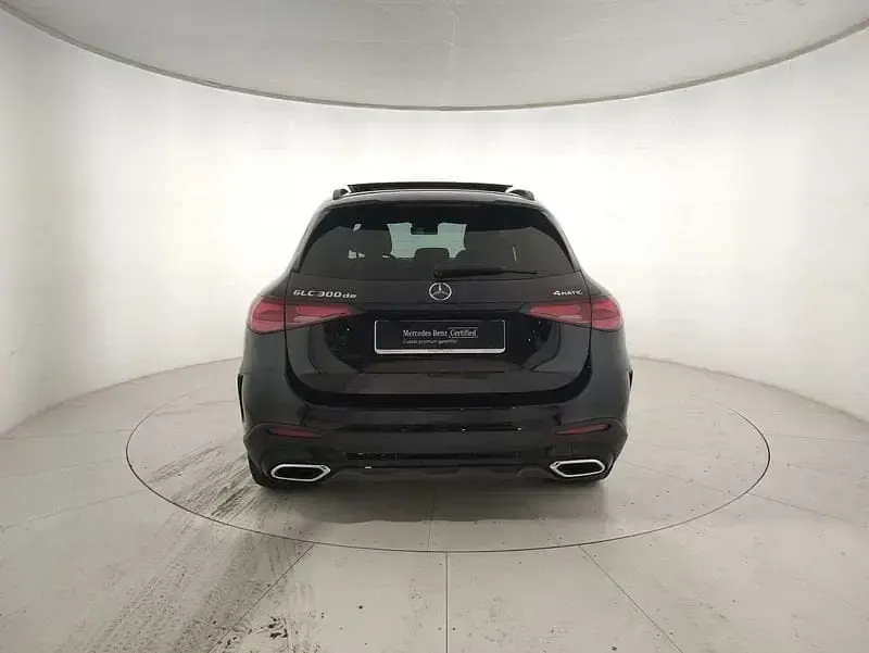 Usata Mercedes GLC300de AMG line 333 CV (244 kW) 2023 Nero SUV