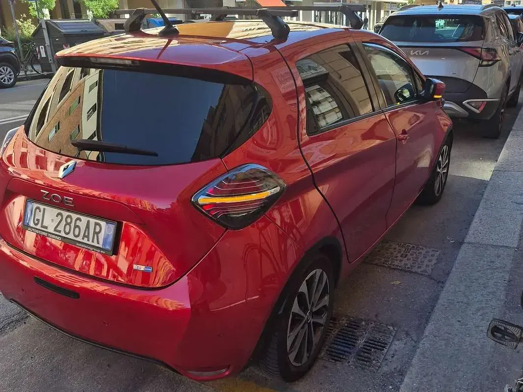 Usata Renault Zoe Intens 50 kW (69 CV) 2022 Rosso Utilitaria
