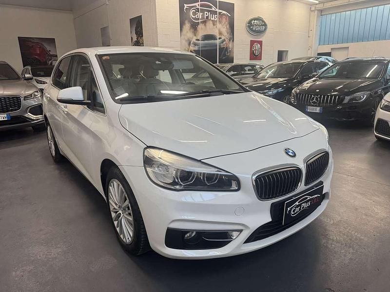 Usata BMW 218 Active Tourer Luxury Line 136 CV (100 kW) 2015 Bianco Monovolume