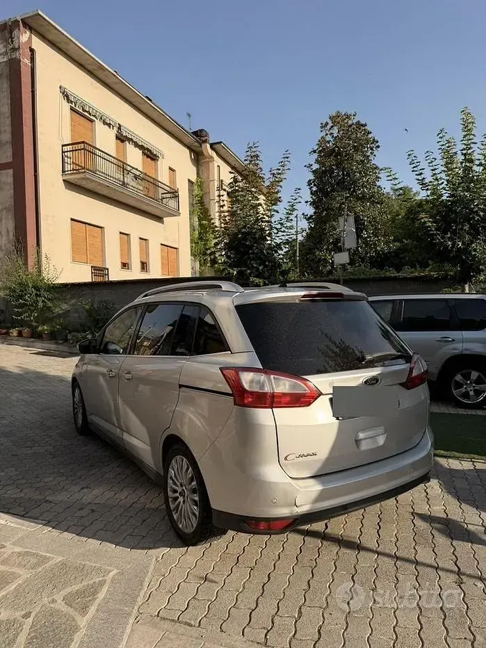 Usata Ford Grand C-Max Titanium 116 CV (85 kW) 2011 Grigio Monovolume