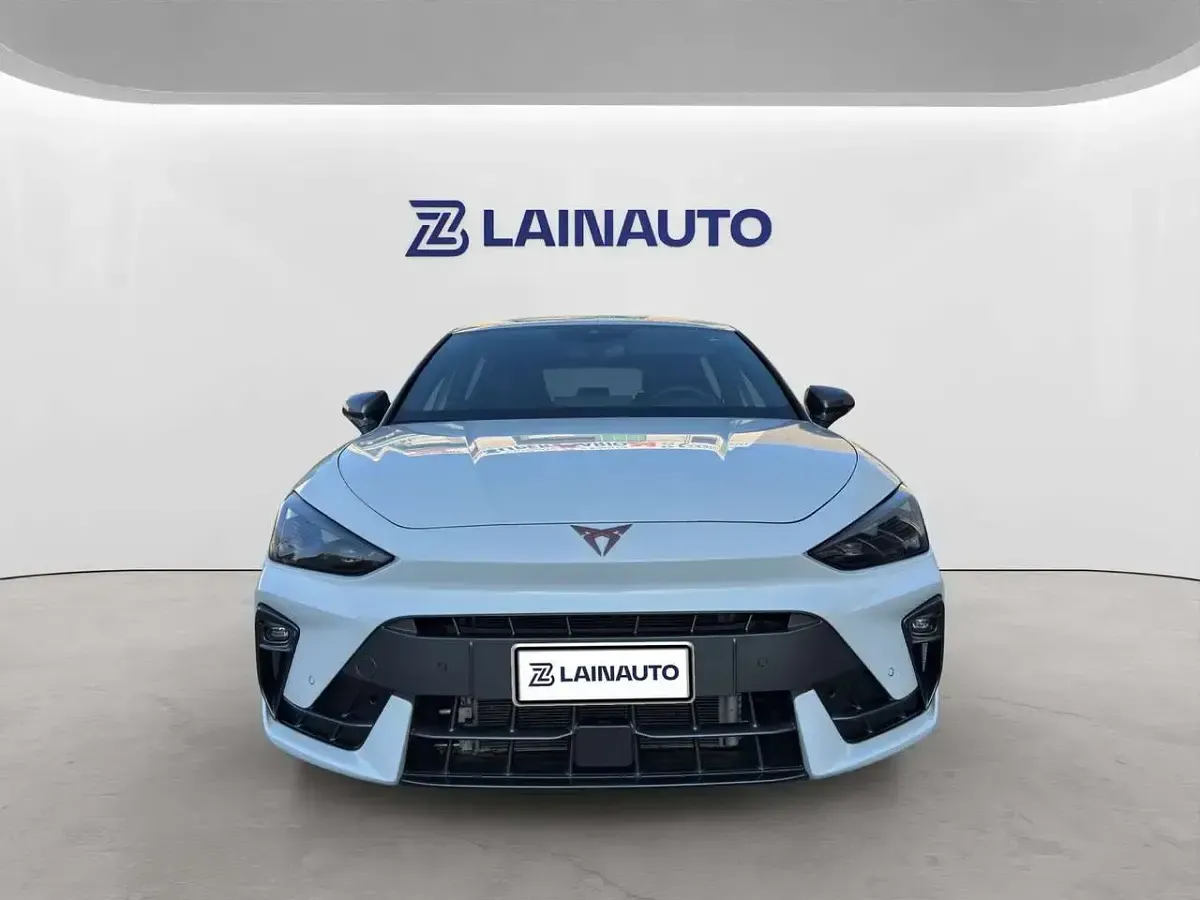 Usata Cupra Leon 150 CV (110 kW) 2025 Bianco Berlina
