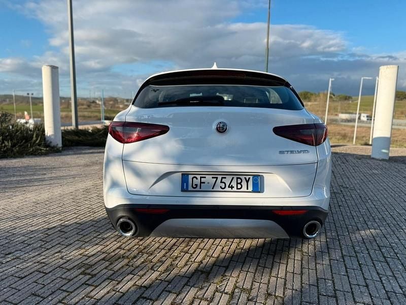 Usata Alfa Romeo Stelvio Executive 190 CV (139 kW) 2021 Bianco SUV