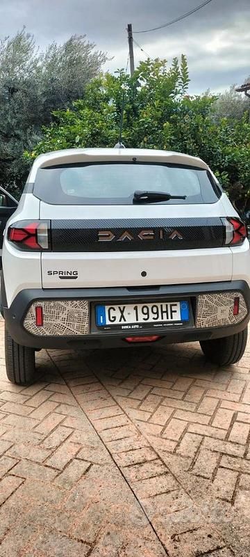 Usata Dacia Spring 30 kW (41 CV) 2025 Bianco Utilitaria