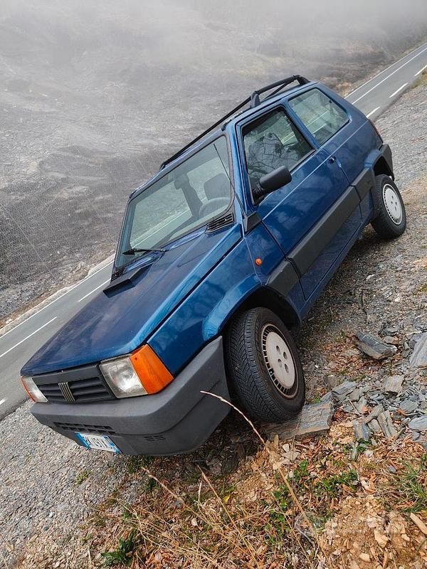 Usata Fiat Panda Young 39 CV (28 kW) 2000 Blu Berlina