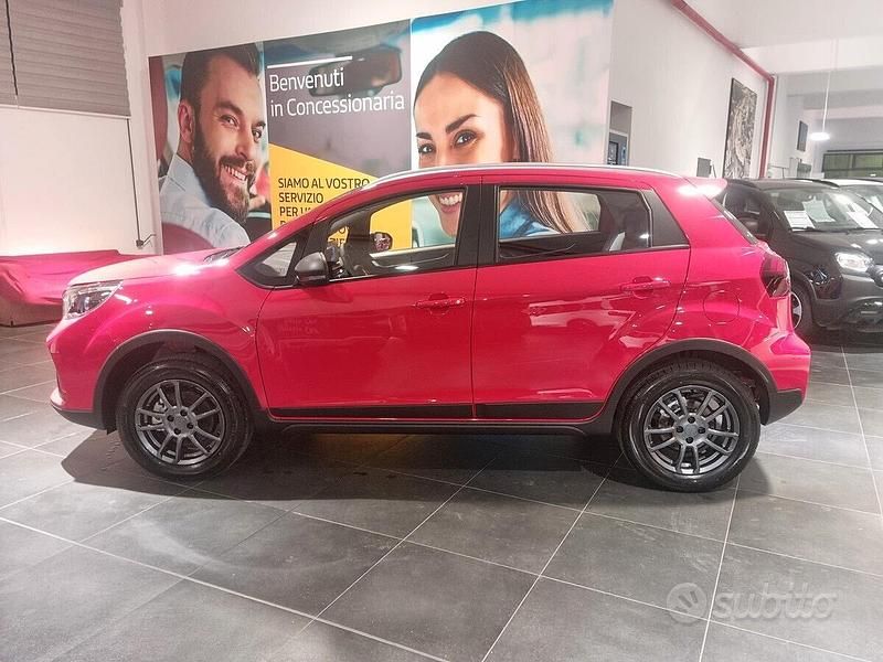 Nuova EMC QUATTRO 106 CV (77 kW) 2025 Rosso SUV