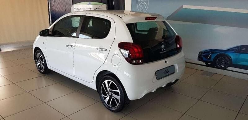 Usata Peugeot 108 Allure 72 CV (52 kW) 2020 Bianco Utilitaria