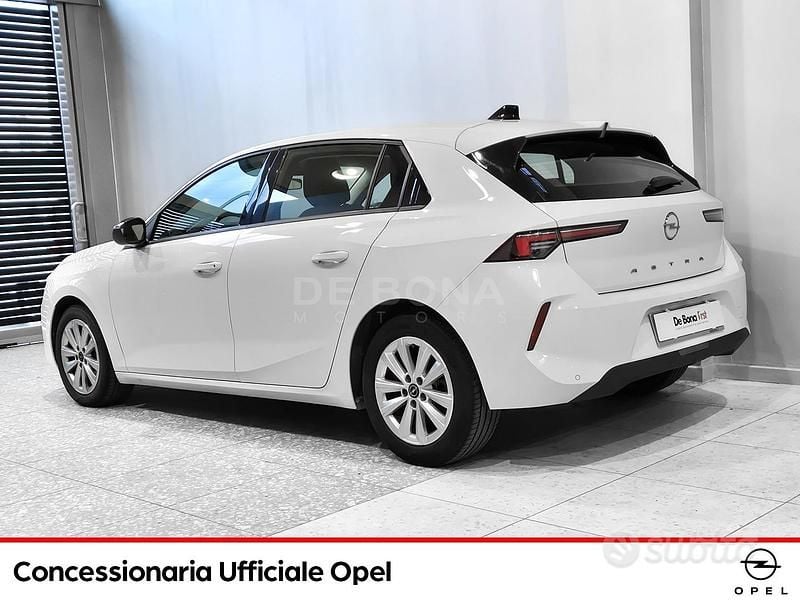 Usata Opel Astra Edition 110 CV (80 kW) 2023 Other Berlina