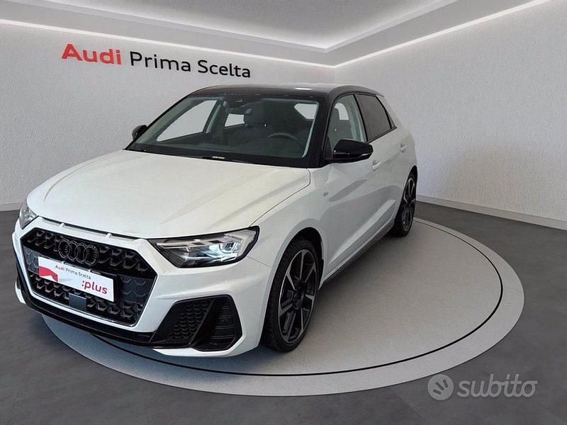 Nuova Audi A1 Sportback Ambiente 116 CV (85 kW) 2025 Bianco ghiaccio metalizzato/te Utilitaria