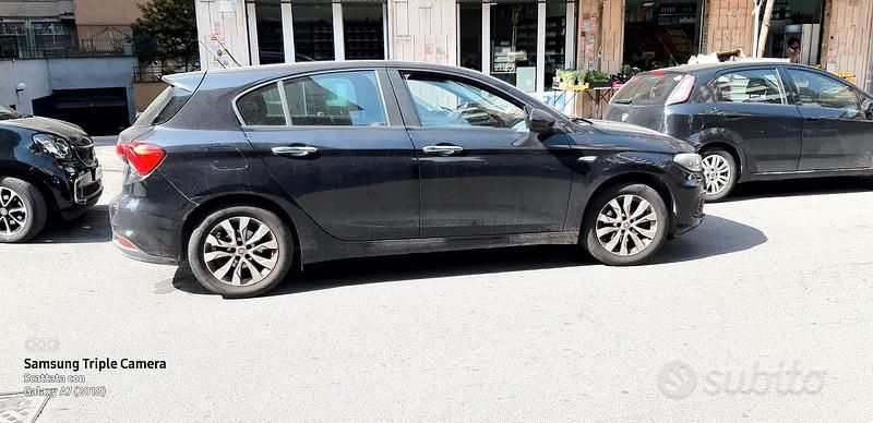 Usata Fiat Tipo 120 CV (88 kW) 2019 Nero Berlina