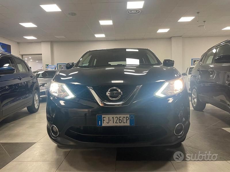 Usata Nissan Qashqai Acenta 110 CV (80 kW) 2017 Nero SUV