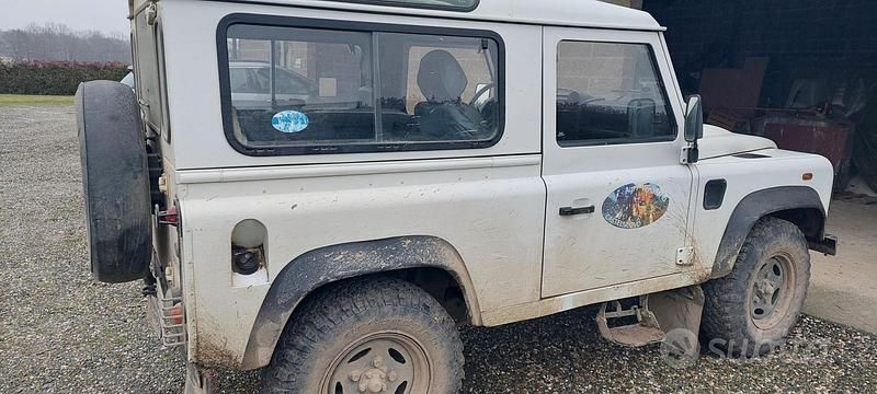 Usado Land Rover Defender 122 CV (89 kW) 2011 Blanco SUV