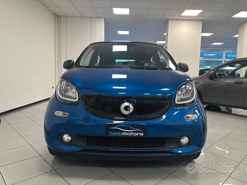 Usata Smart ForTwo Cabrio Brabus 71 CV (52 kW) 2019 Blu Cabrio
