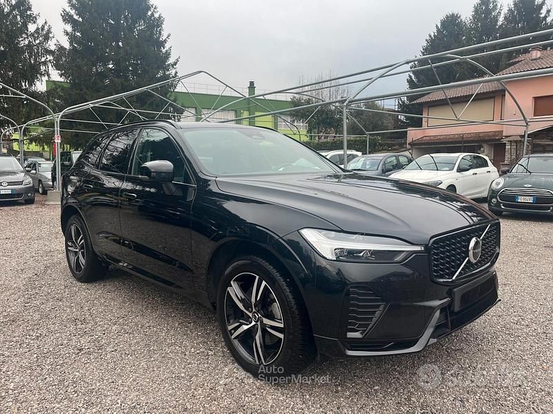 Usata Volvo XC60 Momentum 197 CV (144 kW) 2022 Nero SUV