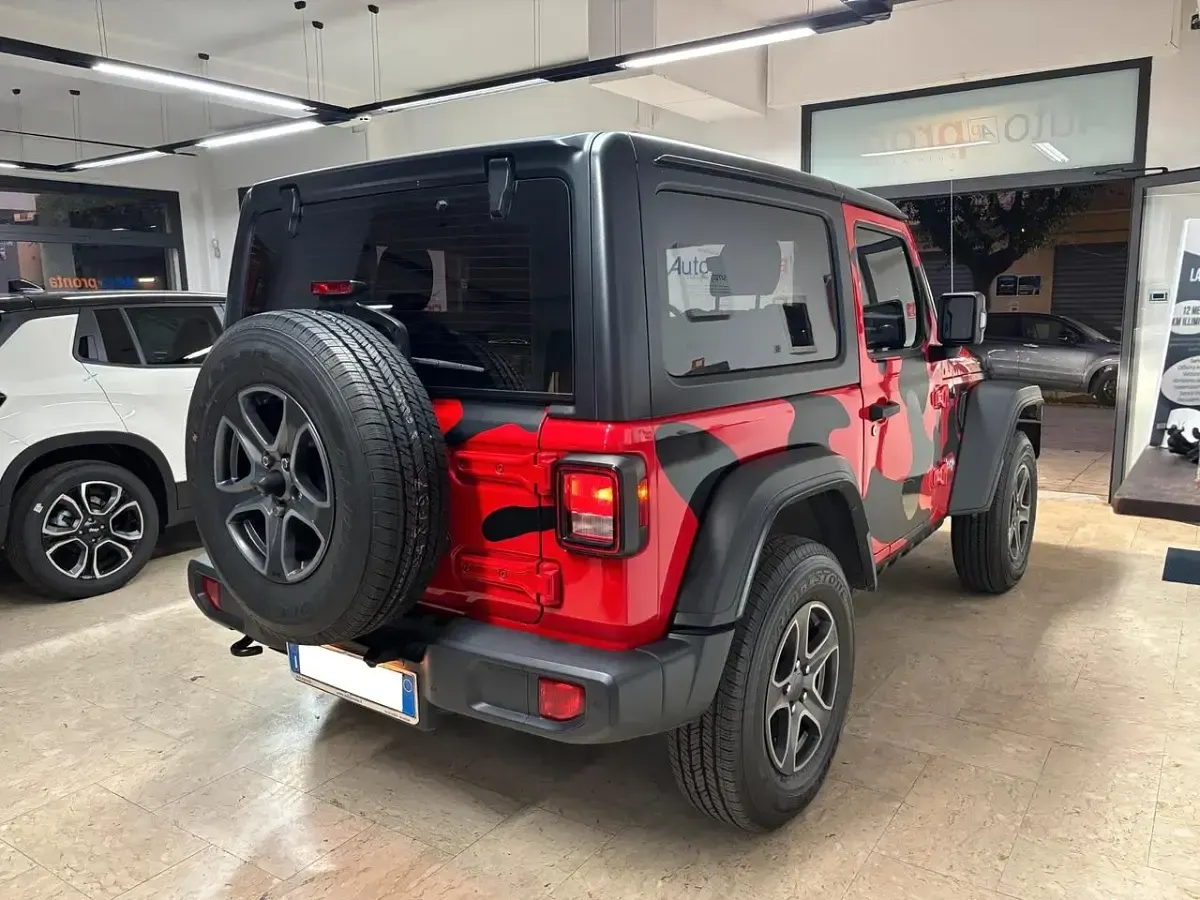Usata Jeep Wrangler Sport 200 CV (147 kW) 2018 Rosso SUV