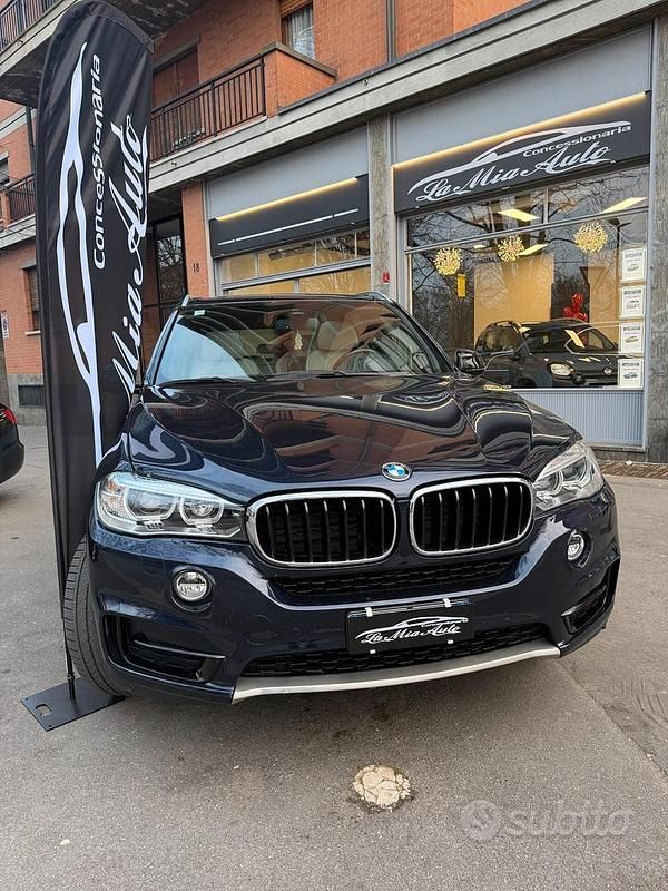 Usata BMW X5 Luxury Line 258 CV (189 kW) 2016 Blu SUV
