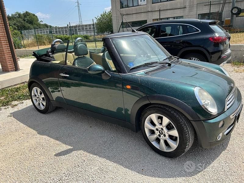 Usata Mini Cooper Cabriolet 116 CV (85 kW) 2005 Verde Cabrio