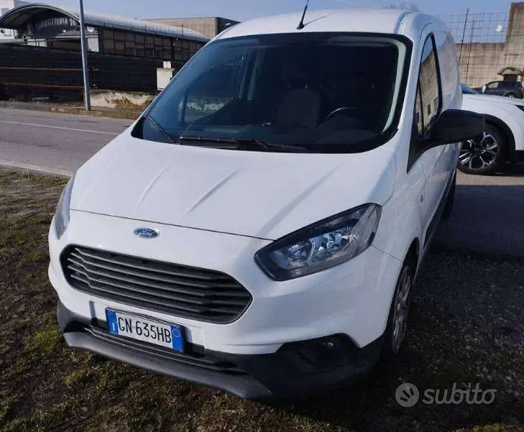 Usata Ford Transit Trend 101 CV (74 kW) 2023 Bianco Furgone