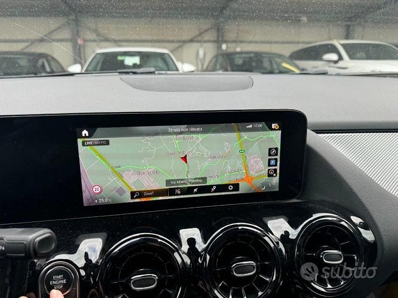 Usata Mercedes GLA180 Business 116 CV (85 kW) 2022 Nero SUV