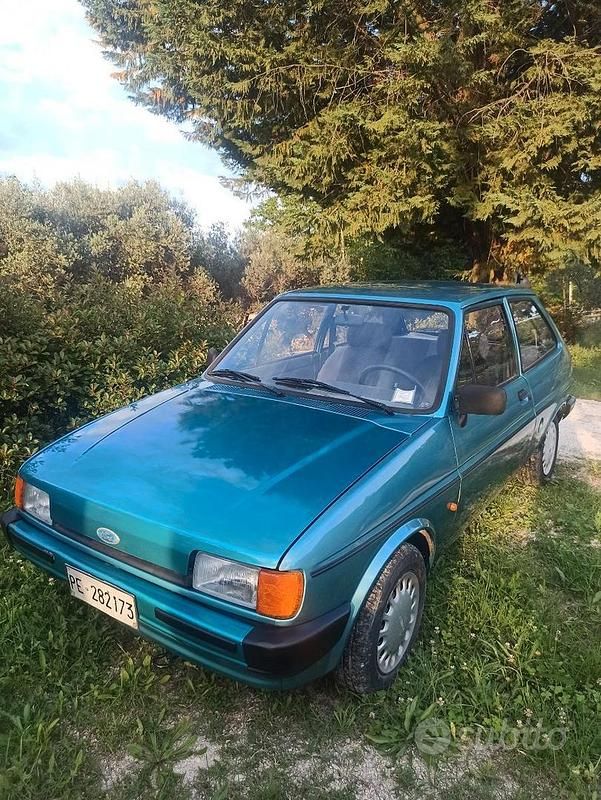 Usata Ford Fiesta 95 CV (69 kW) 1988 Utilitaria