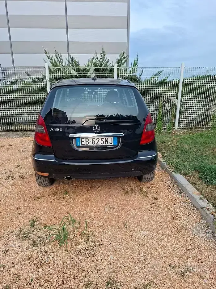 Usata Mercedes A150 95 CV (69 kW) 2010 Nero Berlina