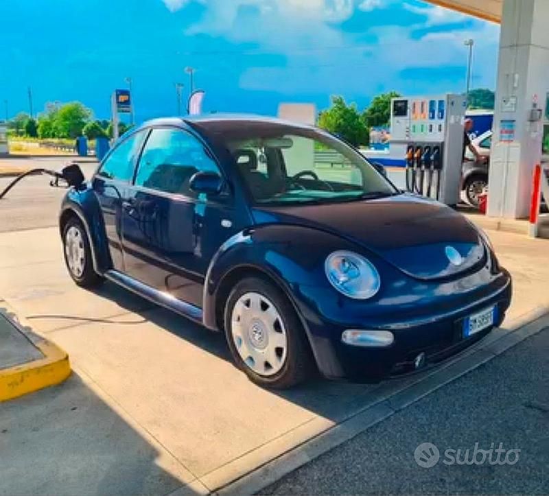 Usata VW New Beetle 90 CV (66 kW) 2000 Utilitaria