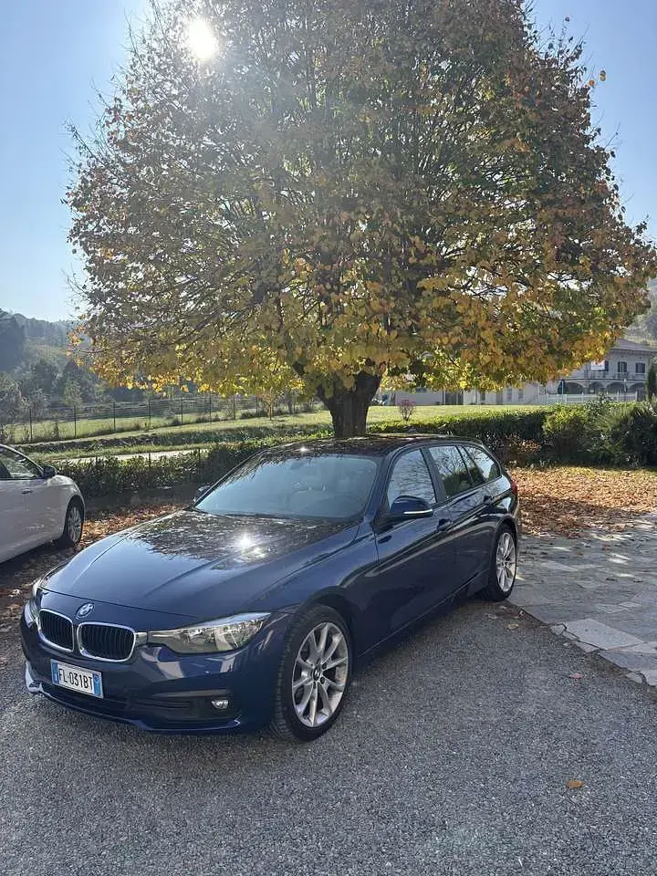 Usata BMW 320 Advantage 190 CV (139 kW) 2017 Blu/azzurro Station wagon