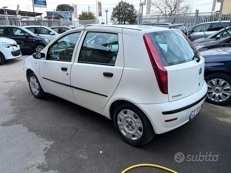 Usata Fiat Punto 2005 Bianco Utilitaria