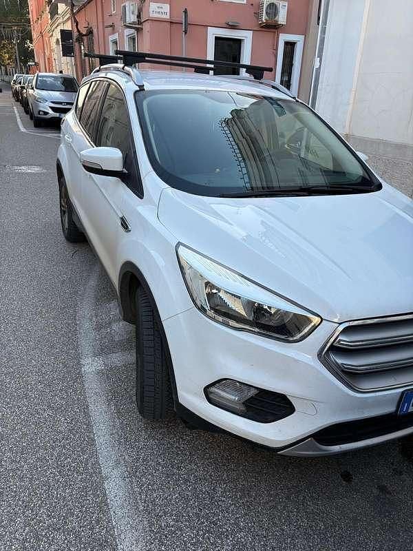 Usata Ford Kuga Business Edition 120 CV (88 kW) 2019 Bianco SUV