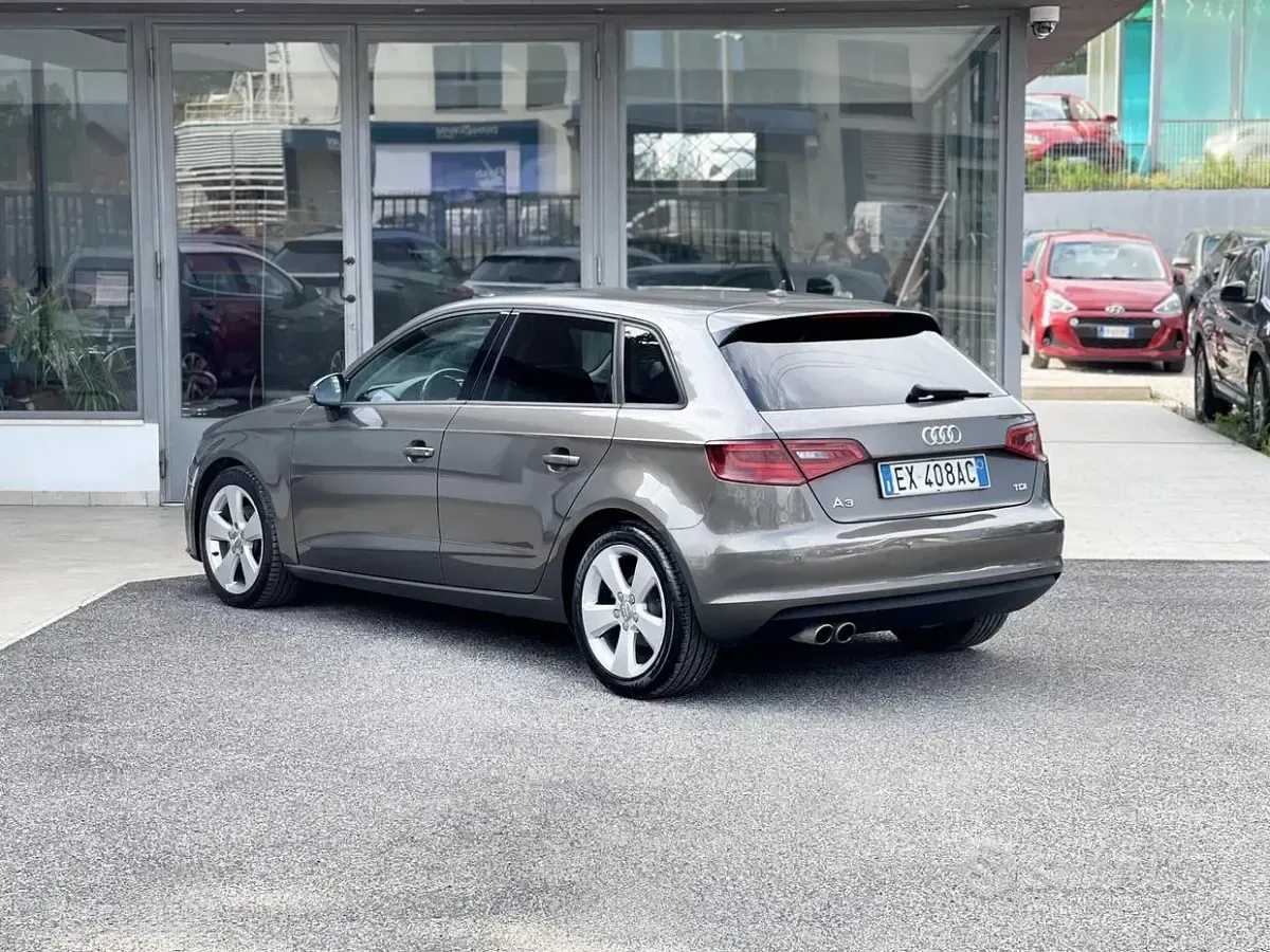 Usata Audi A3 150 CV (110 kW) 2014 Grigio Berlina