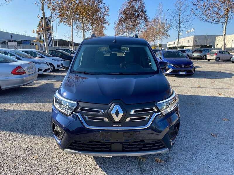 Usata Renault Kangoo Techno 50 kW (69 CV) 2023 Blu/azzurro Monovolume