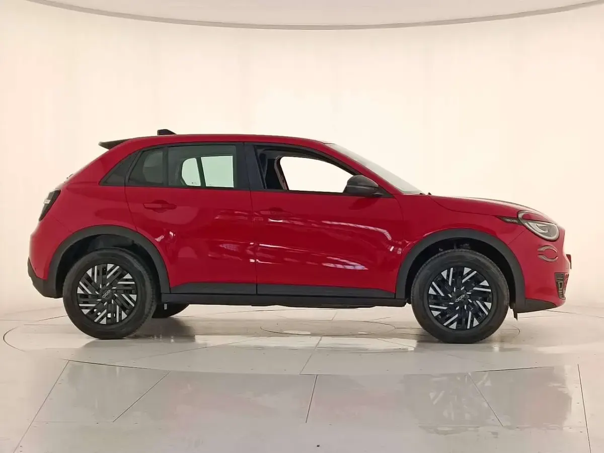 Nuova Fiat 600 Pop 110 CV (80 kW) 2025 Adrenaline red SUV