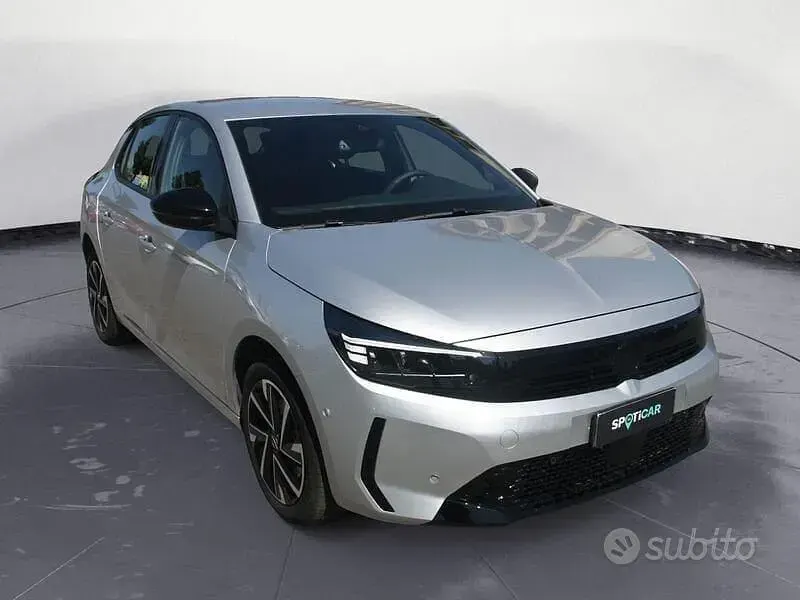 Usata Opel Corsa 101 CV (74 kW) 2025 Grigio Utilitaria