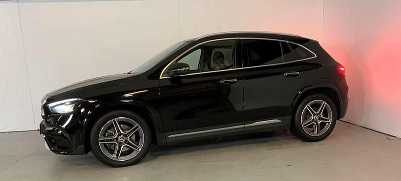Usata Mercedes GLA200 AMG 163 CV (119 kW) 2024 Nero SUV