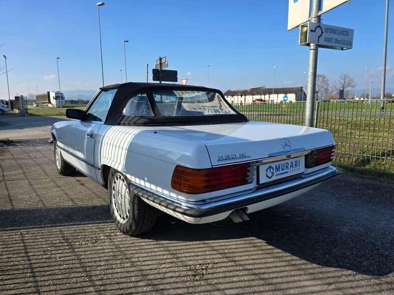 Usata Mercedes 560 230 CV (169 kW) 1983 Bianco Cabrio