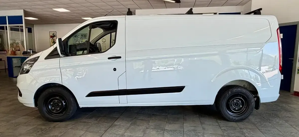 Usata Ford Transit Custom Titanium 130 CV (95 kW) 2022 Bianco