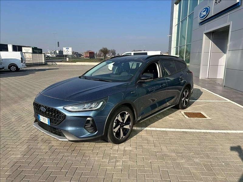 Usata Ford Focus Active 155 CV (114 kW) 2024 Blu Station wagon