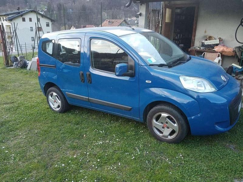 Usata Fiat Qubo Active 75 CV (55 kW) 2009 Blu/azzurro Monovolume