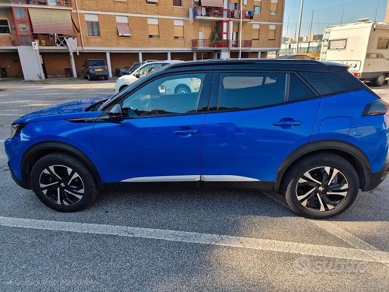 Usata Peugeot 2008 GT 131 CV (96 kW) 2022 Blu SUV