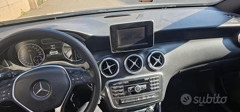 Usata Mercedes A200 Edition 136 CV (100 kW) 2015 Grigio Berlina