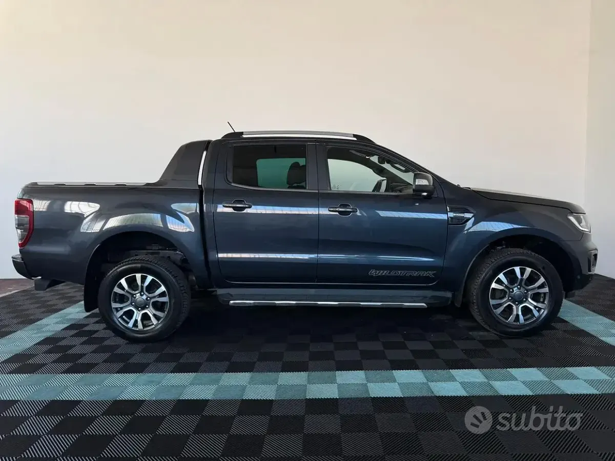 Usata Ford Ranger Wildtrack 213 CV (156 kW) 2021 Grigio Pick-up