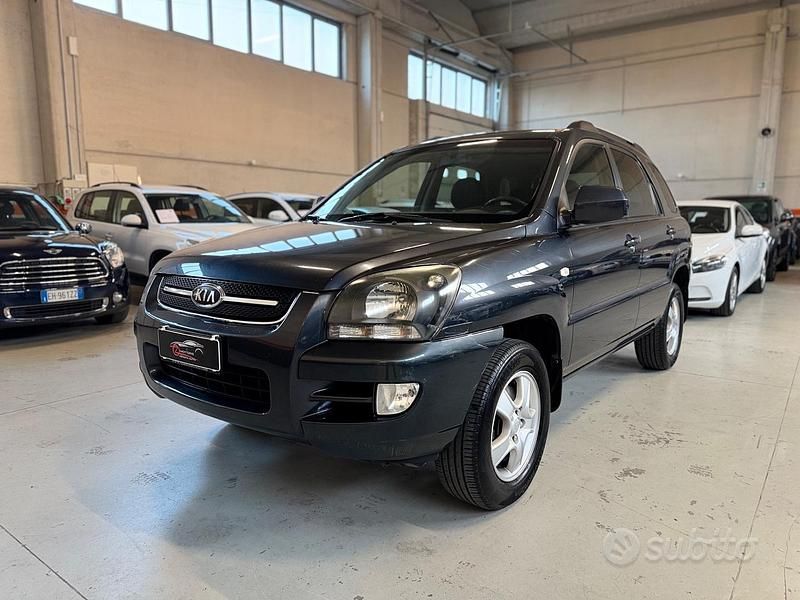 Usata Kia Sportage Active 141 CV (103 kW) 2007 Grigio SUV