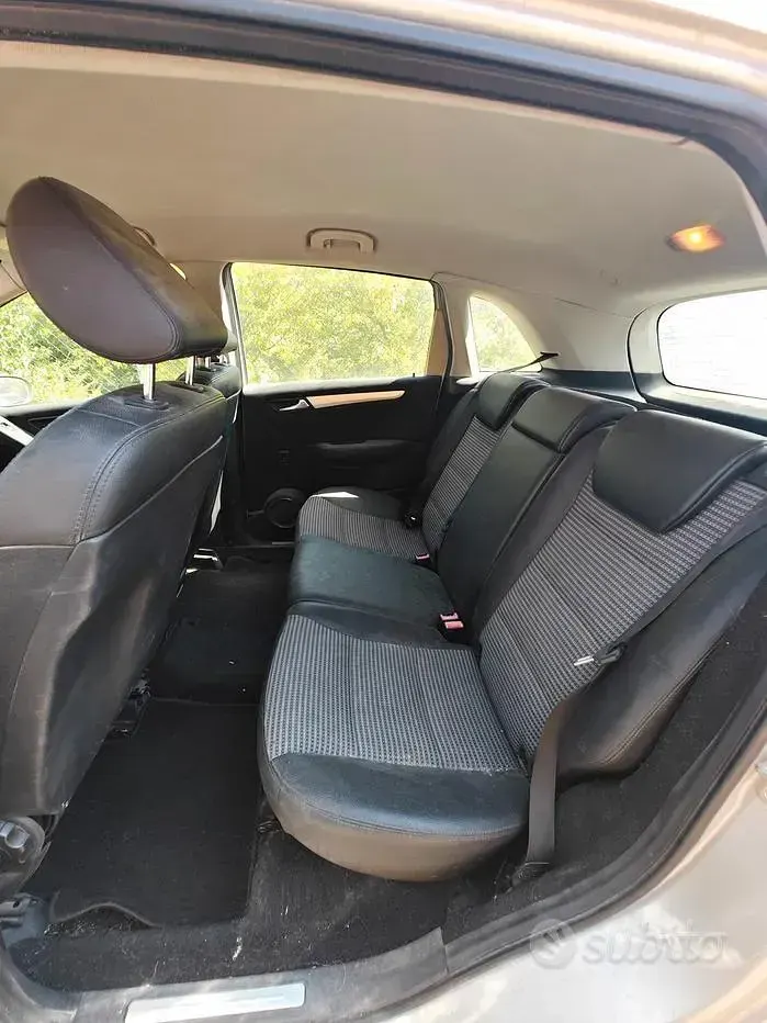 Usata Mercedes B180 109 CV (80 kW) 2007 Grigio Monovolume