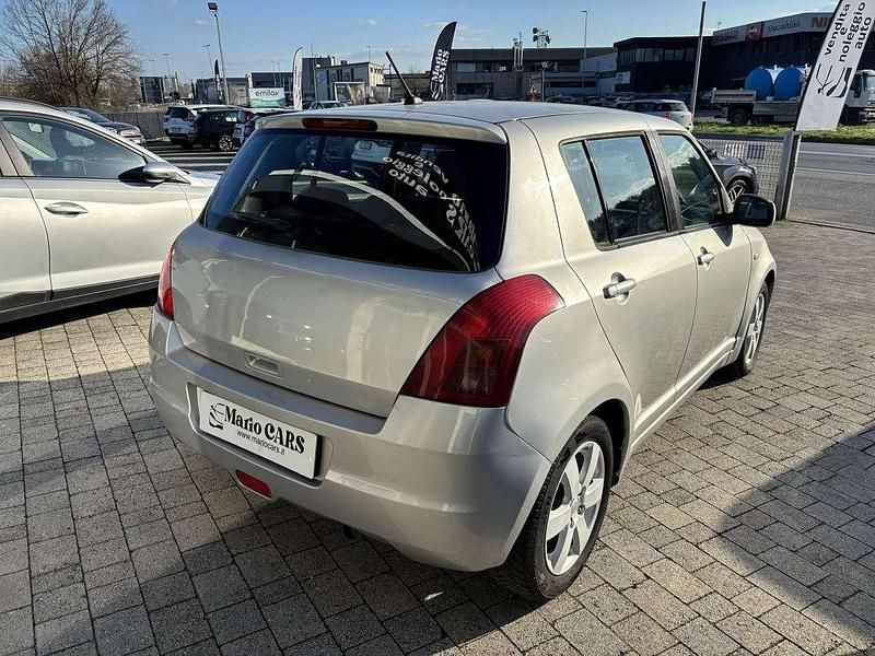 Usata Suzuki Swift GL 91 CV (66 kW) 2009 Argento Utilitaria