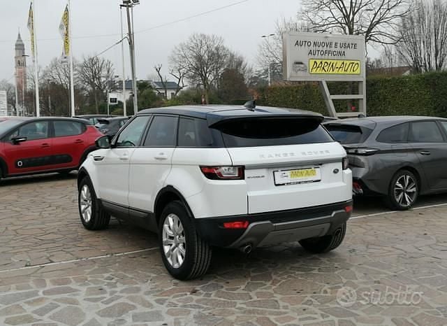Usata Land Rover Range Rover evoque SE 150 CV (110 kW) 2016 Alpine white SUV