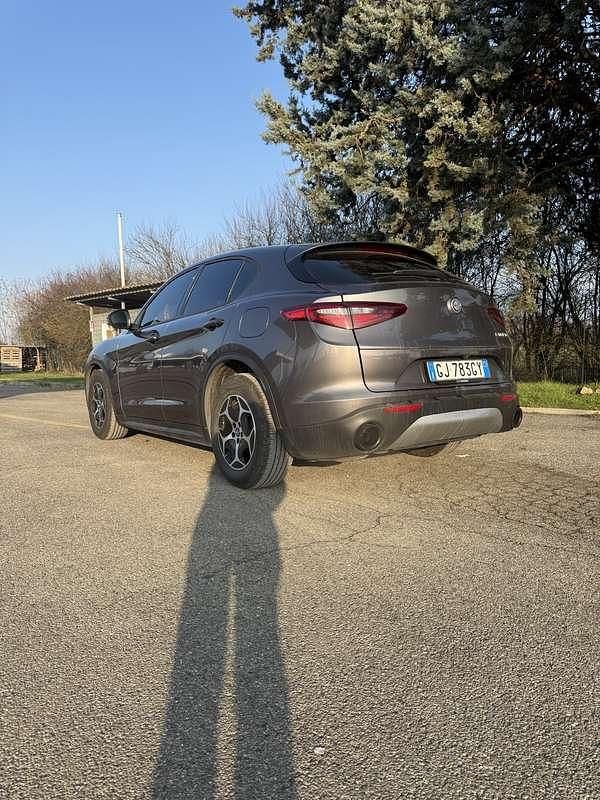 Usata Alfa Romeo Stelvio 160 CV (117 kW) 2021 SUV
